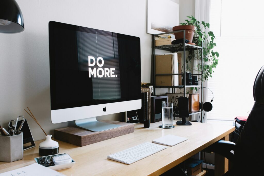 computer that says "do more"